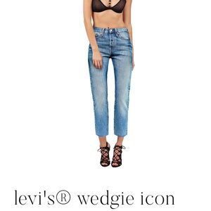 Levi’s Wedgie Icon Jeans in Rare “Coyote Desert”